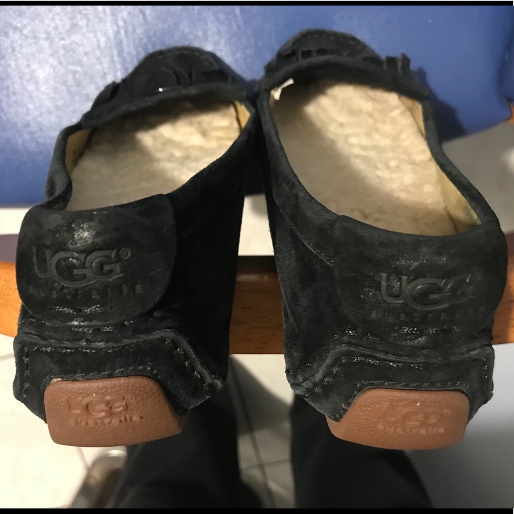 🎉Sale🎉Ugg women’s black suede fringe moccasins - Picture 8 of 13